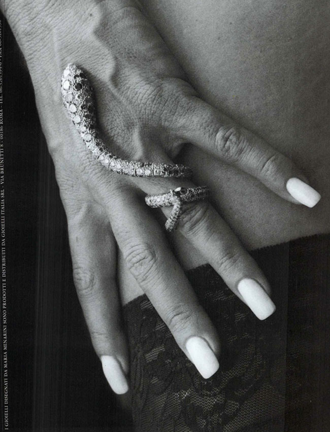 11-1997-008-VogueGioiello-Jewelry-Snake-Ring-Lace-Stocking-BlackandWhite