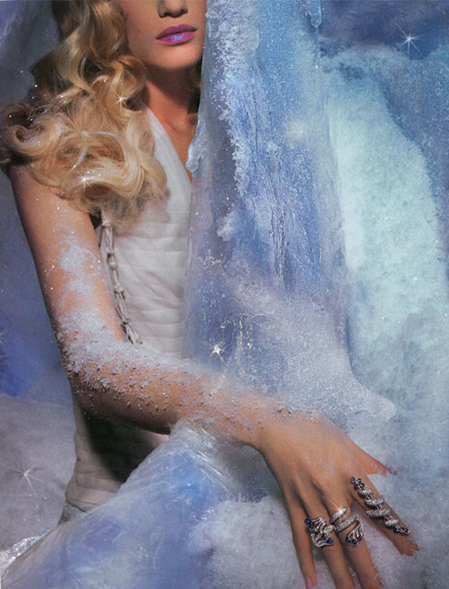01-2005-011 -VogueGioiello-Jewelry-GetIced-Blonde-Diamond-Sapphire-Rings