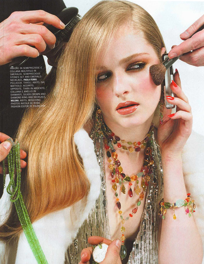 03-04-2004-006-VogueGioiello-Jewelry-StarFactory-Blonde-Beaded-Layered-Necklace