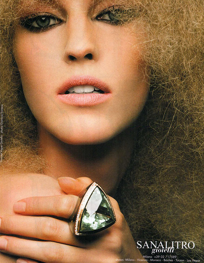 03-04-2004-019-VogueGioiello-Jewelry-Giant-Cocktail-Ring-Curly-Hair