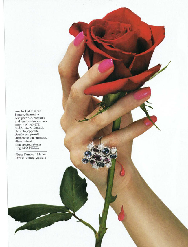 06-2006-009-VogueGioiello-Jewelry-Red-Rose-PinkyRing-Thorns